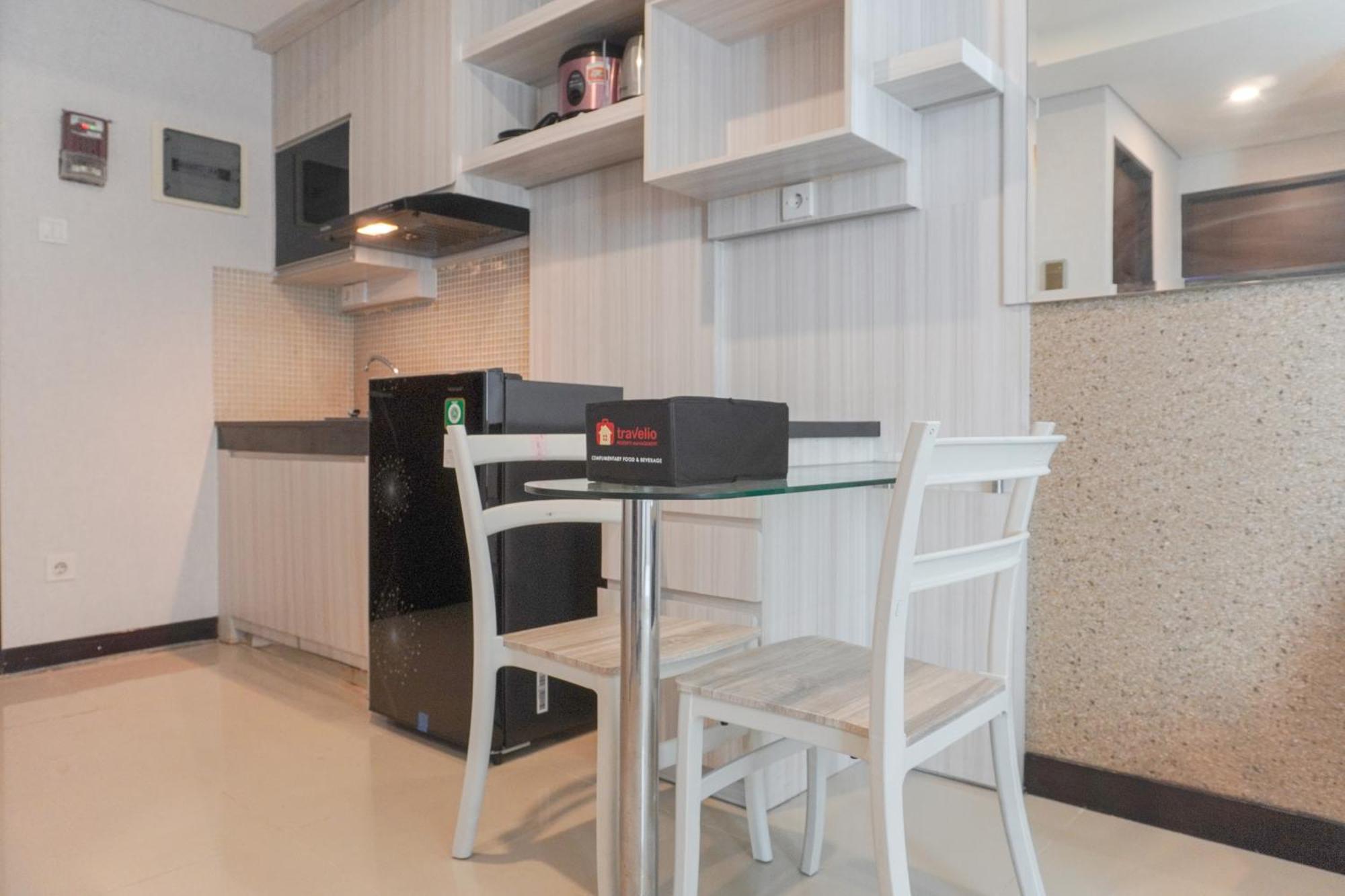 Scenic And Comfortable 2br Sky Terrace By Travelio